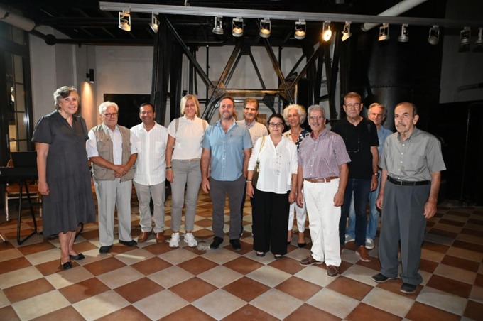 Φωτογραφία Πραγματοποιήθηκαν με μεγάλη επιτυχία τα εγκαίνια της Έκθεσης του Τμήματος Ξυλογλυπτικής των Εικαστικών Εργαστηρίων Νάουσας